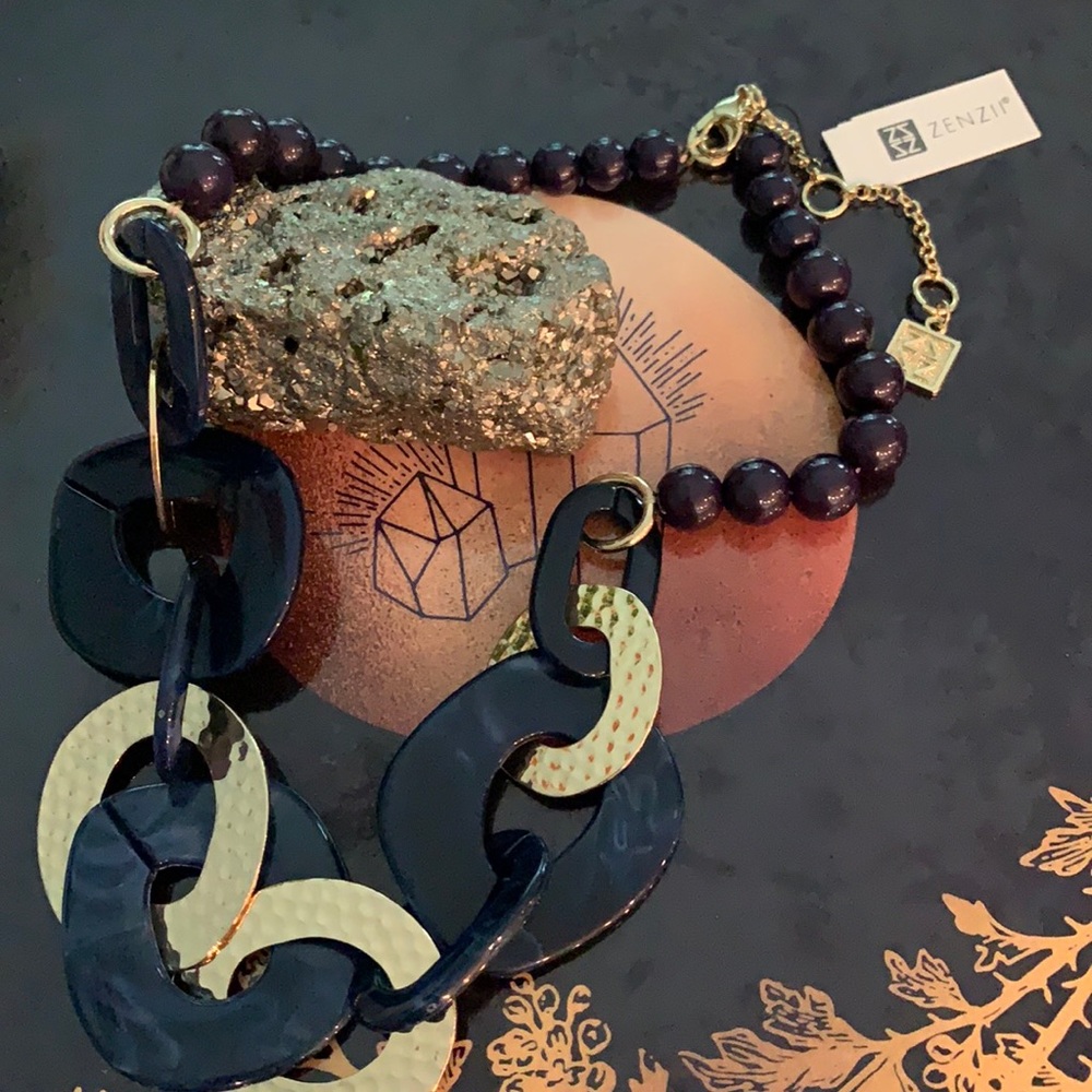 Navy and Golden Links & Chunky Resin Necklace